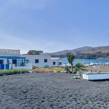 Pura Vida - Ventanas De Lanzarote