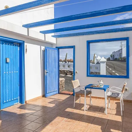 Pura Vida - Ventanas De Lanzarote *