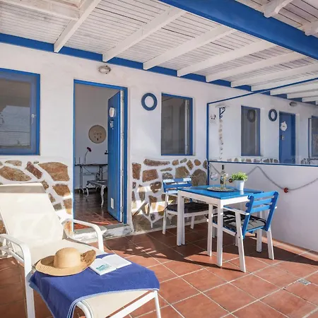 Pura Vida - Ventanas De Lanzarote Плая-Кемада
