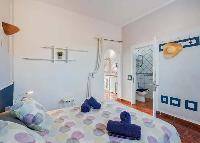 Pura Vida - Ventanas De Lanzarote