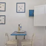 Pura Vida - Ventanas De Lanzarote